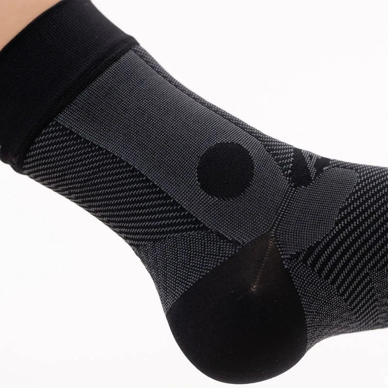 Image showing the splint-like technology on the side of the ankle brace