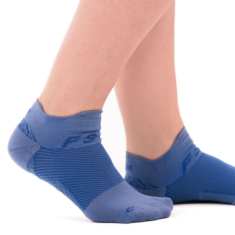 OrthoSleeve steel blue no show plantar fasciitis socks on feet